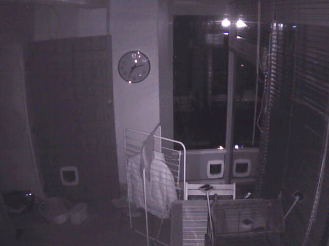 ./salon/espinette/webcam/0022BA686FF2(foscam_bouge)_0_20111105190845_482.jpg