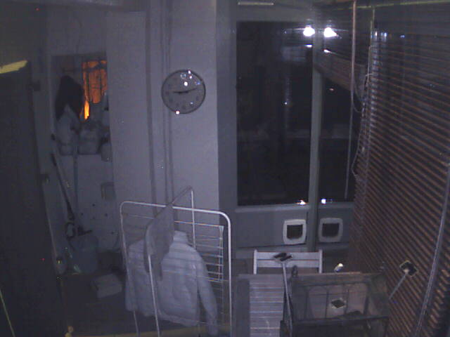 ./salon/espinette/webcam/0022BA686FF2(foscam_bouge)_0_20111105210844_484.jpg